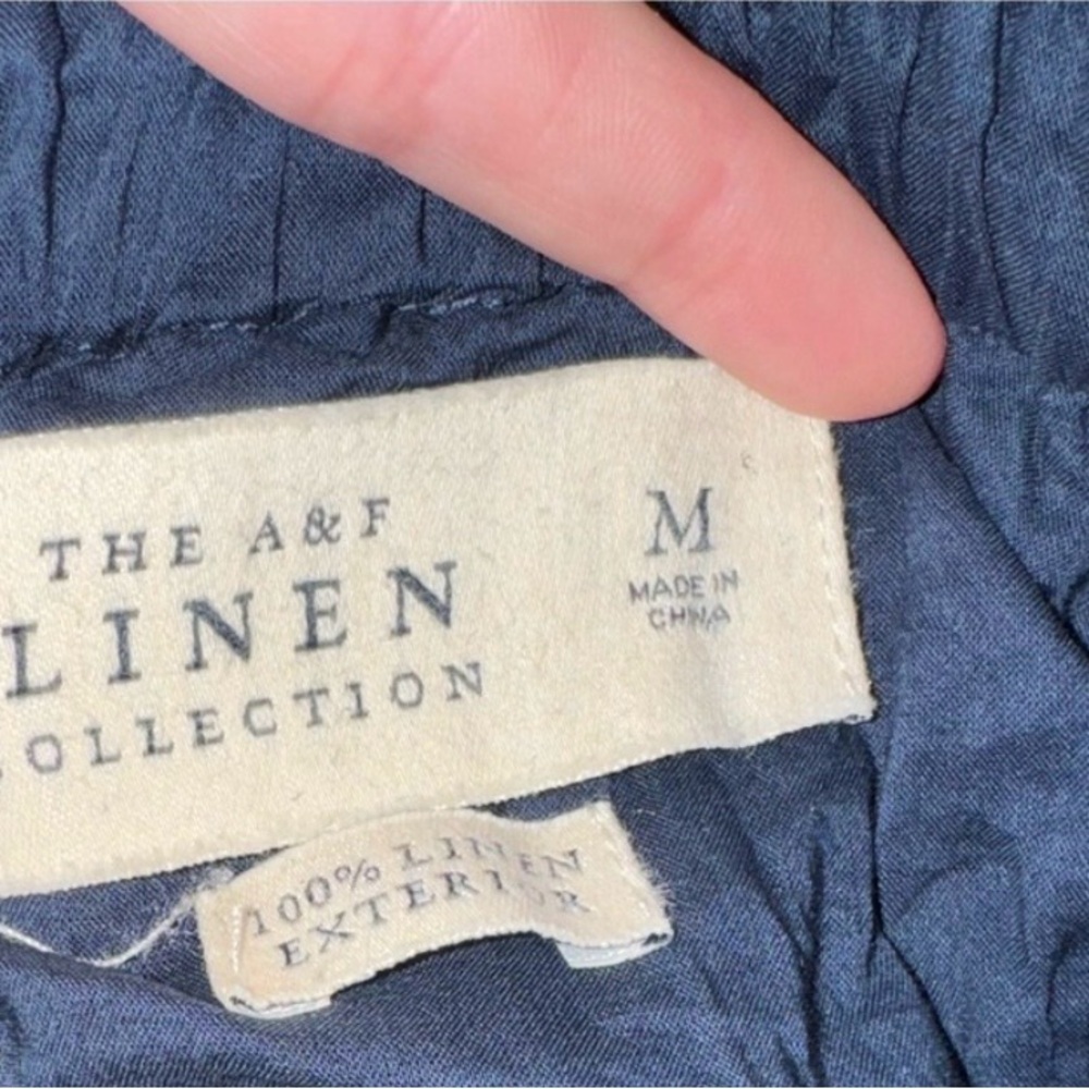Abercrombie and Fitch Premium Linen
Bow Back Maxi Dress - Picture 4 of 4